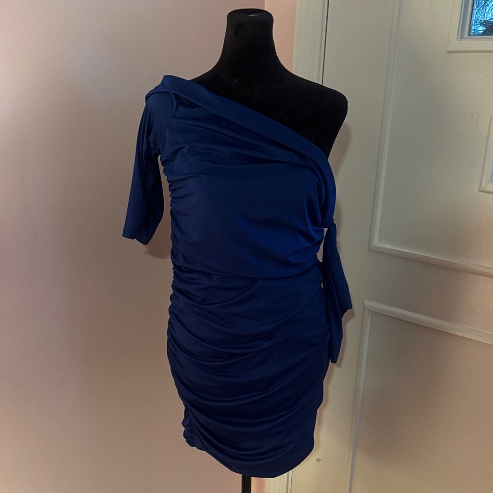 Chic One-Shoulder Blue Dress